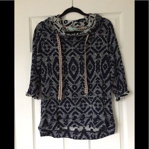 Maurice Lightweight hooded shirt